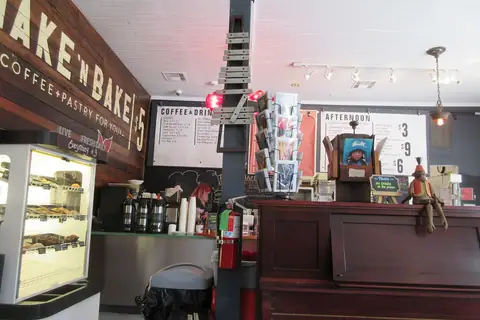Toms Bake Shop photo 1